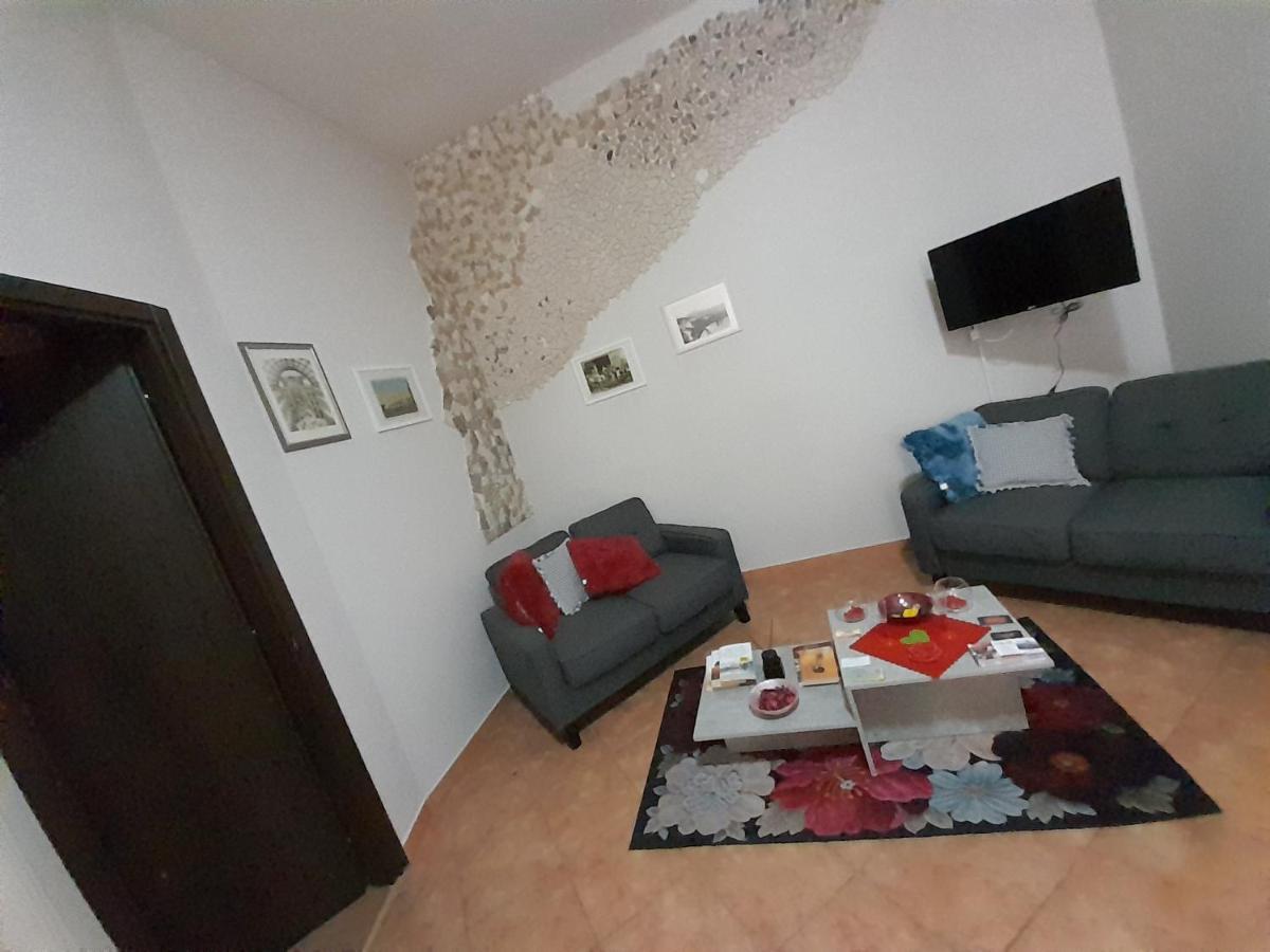 Dimora Donna Carmela Appartement Napels Buitenkant foto